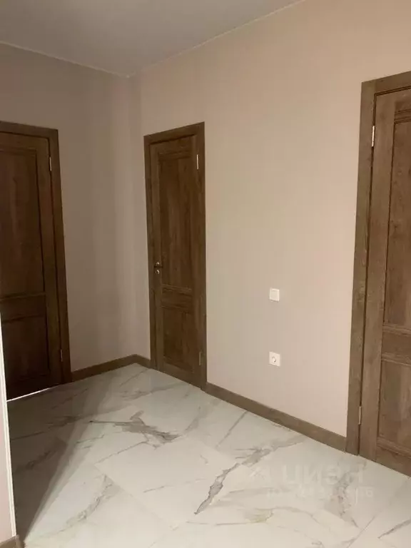 3-к кв. Северная Осетия, Владикавказ ул. Курсантов-Кировцев, 29 (87.0 ... - Фото 1