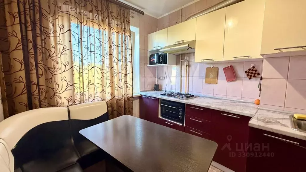 2-к кв. Крым, Симферополь ул. Героев Сталинграда (51.0 м) - Фото 1
