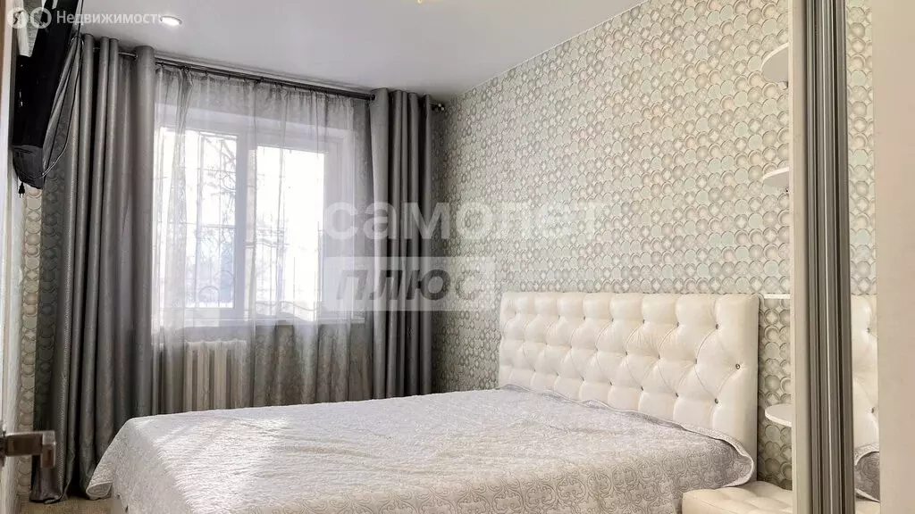 3-комнатная квартира: Омск, посёлок Чкаловский, Юбилейная улица, 1 ... - Фото 1