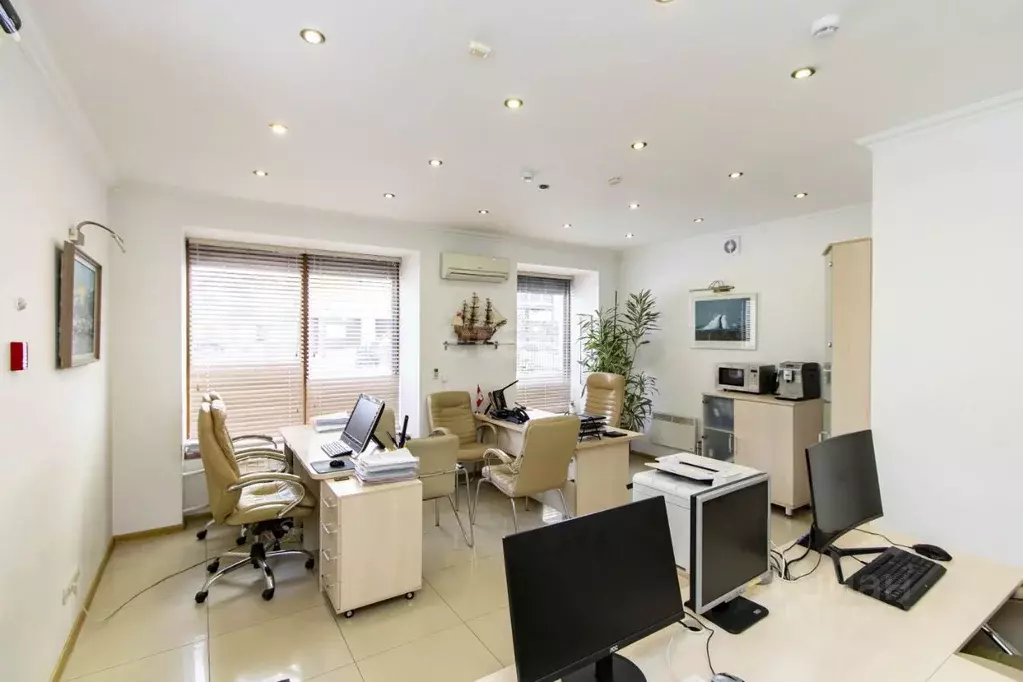 Офис в Тюменская область, Тюмень ул. Мельникайте, 96 (30 м) - Фото 2