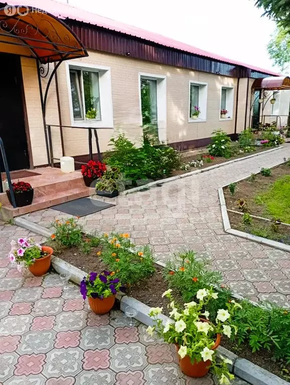 Дом в посёлок городского типа Архара, улица Победы (191.7 м) - Фото 2