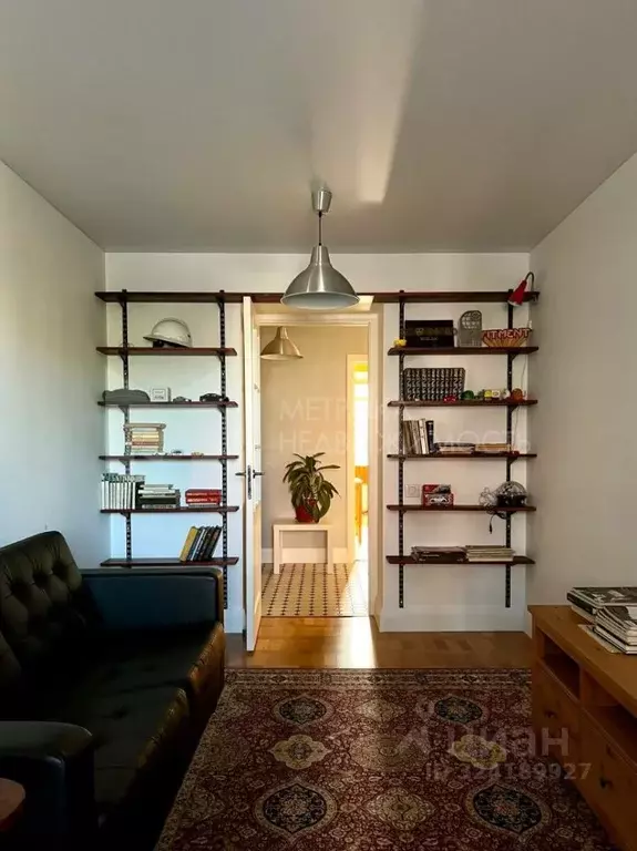 3-к кв. Тюменская область, Тюмень ул. Республики, 10 (55.6 м) - Фото 1