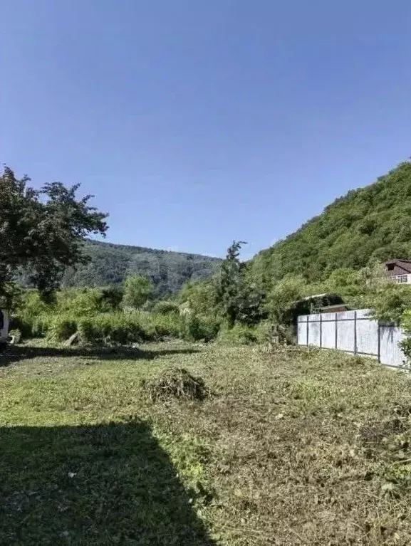 Участок в Адыгея, Майкопский район, пос. Каменномостский ул. Фурманова ... - Фото 1