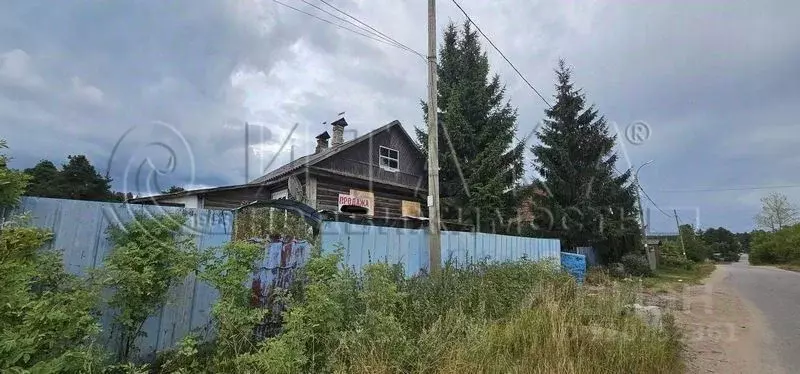 Дом в Ленинградская область, Подпорожье пос. Нижний Городок, ул. ... - Фото 1