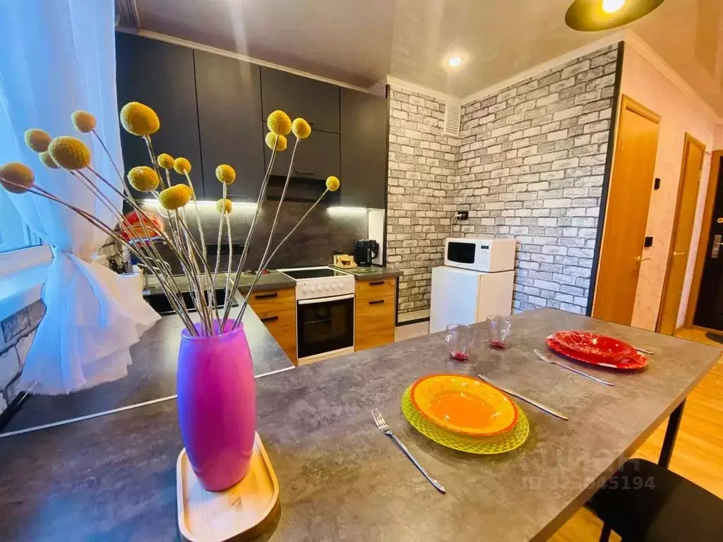 1-к кв. Мурманская область, Мурманск Северный проезд, 8 (33.0 м) - Фото 2