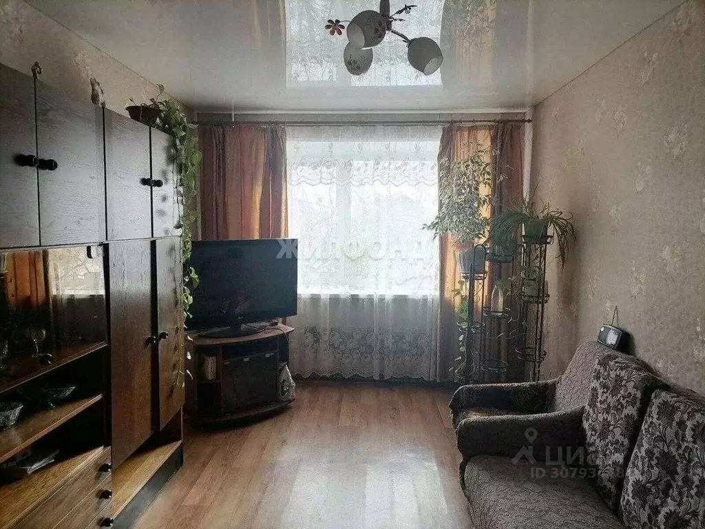 3-к кв. Хакасия, Усть-Абакан рп ул. Волкова, 11 (58.0 м) - Фото 0