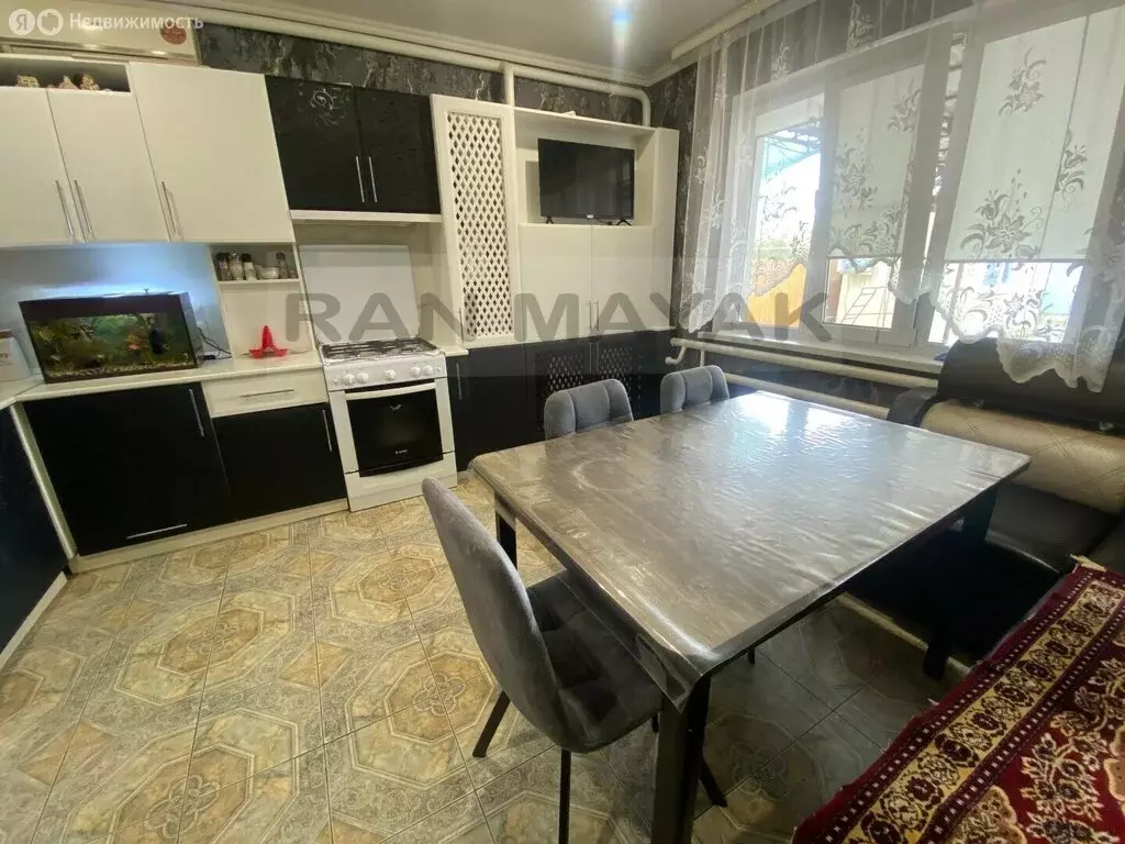 Дом в станица Гиагинская, Красная улица, 166 (79 м) - Фото 2