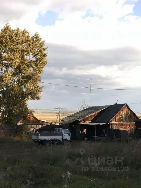 Участок в Иркутская область, Иркутский муниципальный округ, с. Оек ул. ... - Фото 0