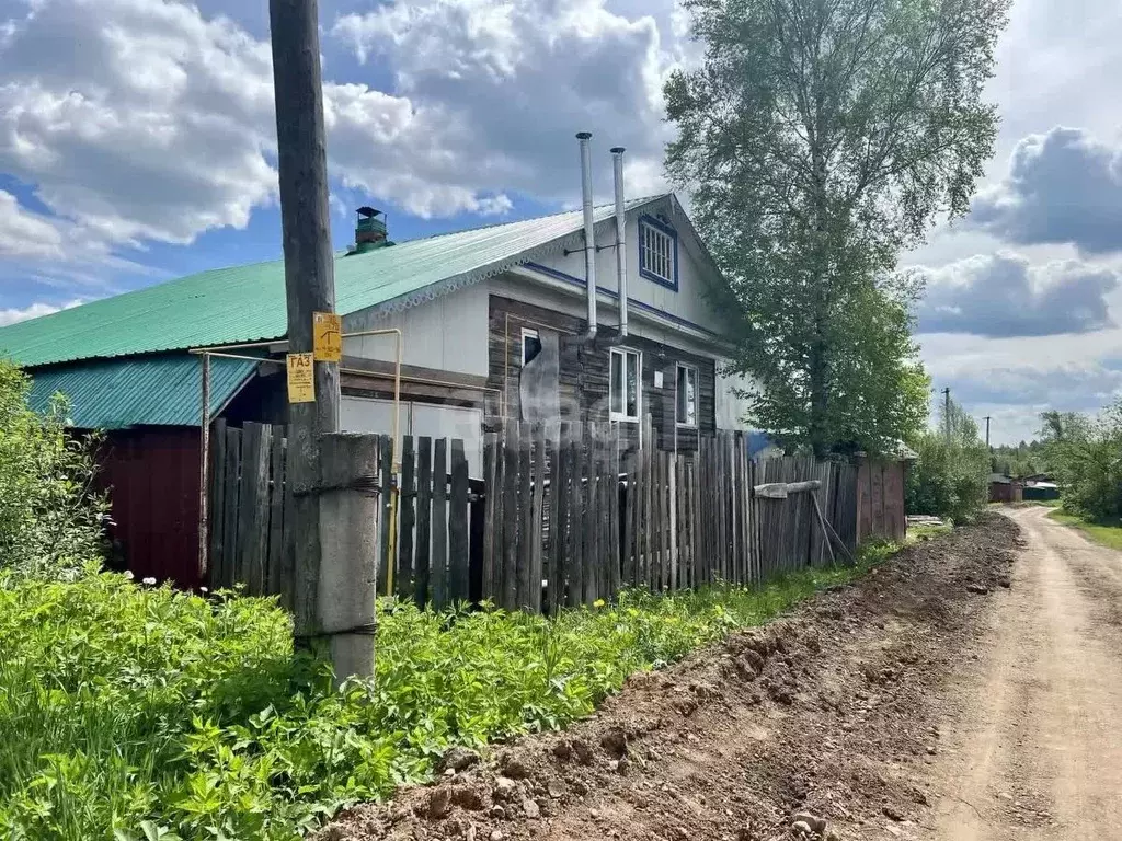 Дом в Пермский край, Чусовской муниципальный округ, Калино рп ул. ... - Фото 1