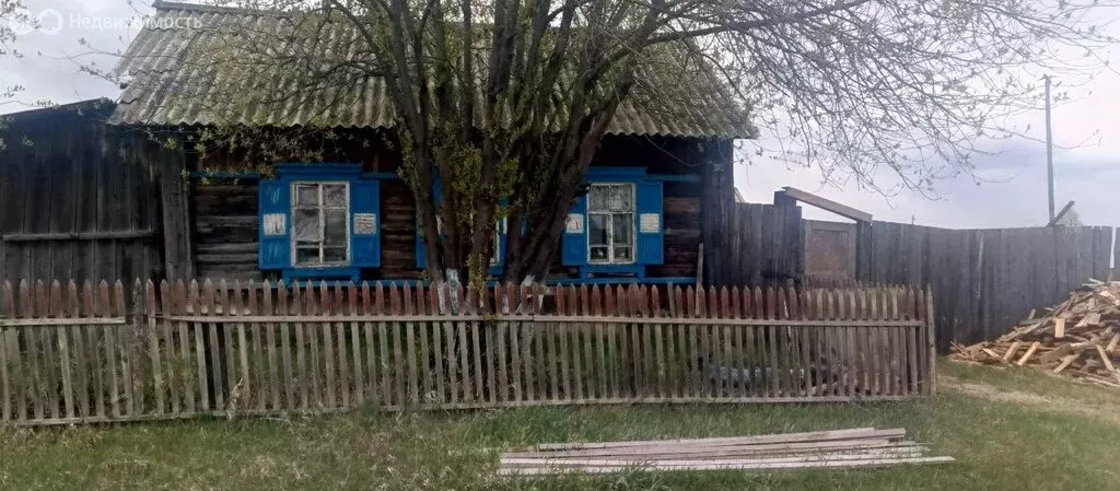 Дом в Иланский, Трактовая улица (28 м) - Фото 1