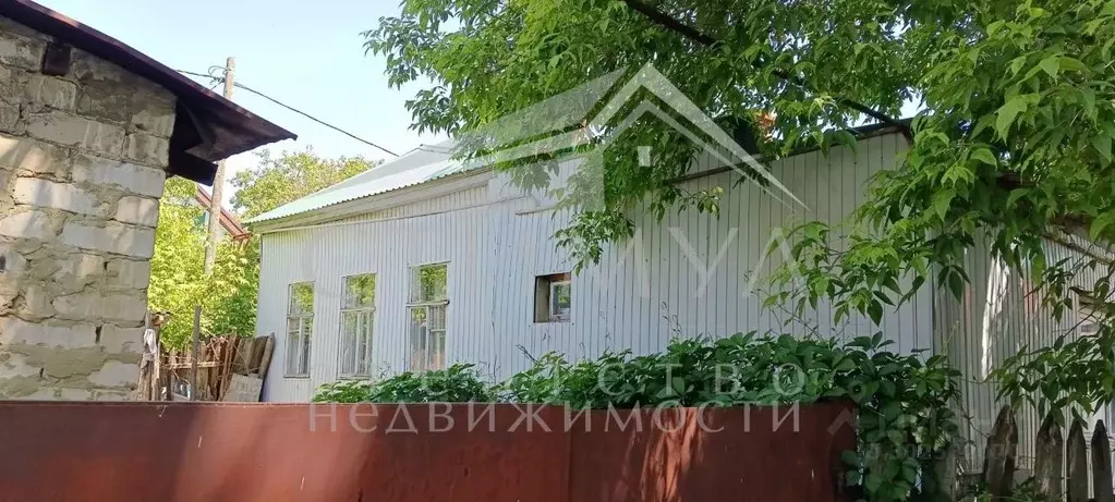 Дом в Саратовская область, Саратов Октябрьская ул., 86 (81 м) - Фото 0