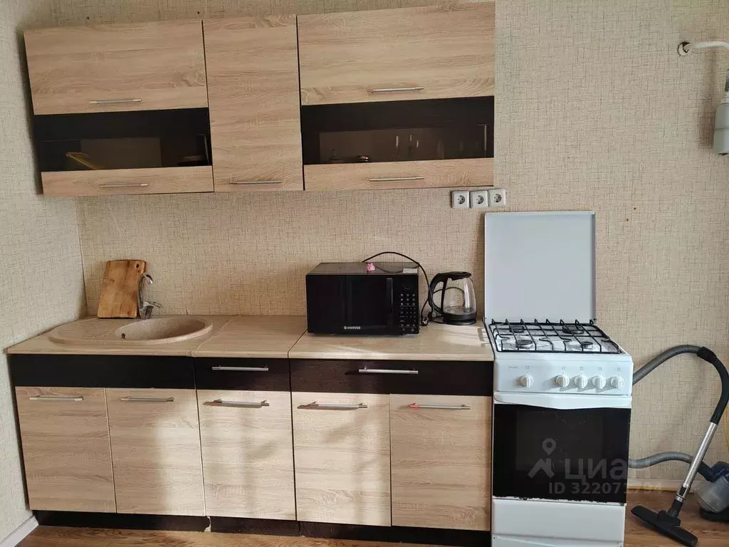 1-к кв. Псковская область, Псков ул. Юности, 15/130 (40.0 м) - Фото 0