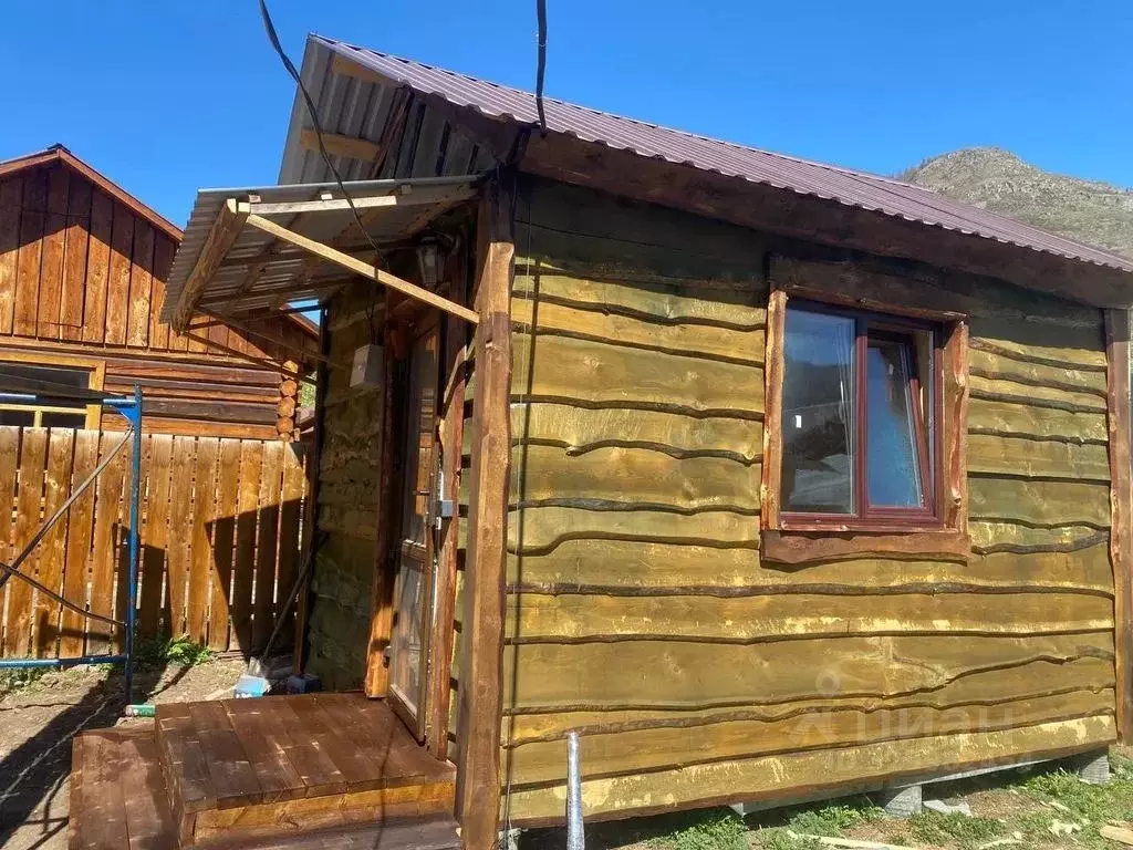 Дом в Алтай, Улаганский район, с. Акташ ул. Мира, 6 (12 м) - Фото 1