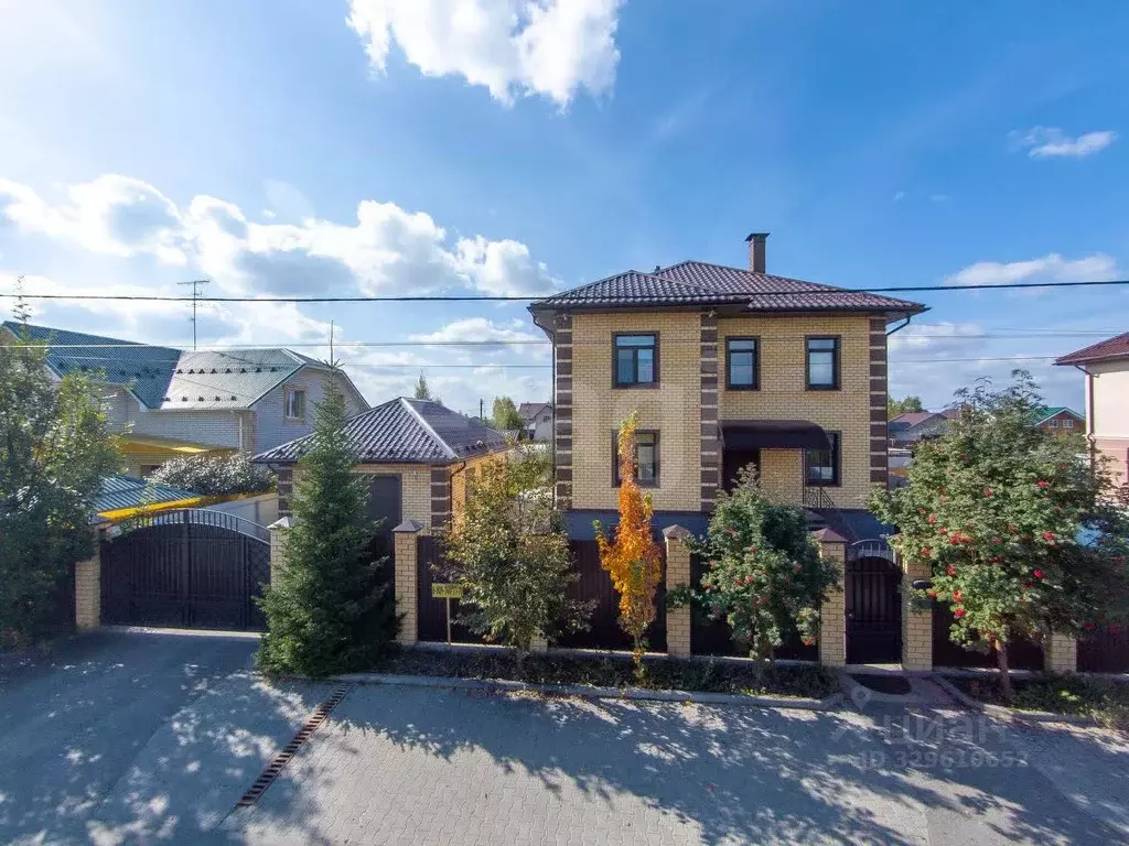 Дом в Тюменская область, Тюмень ул. 1-я Северная (214 м) - Фото 1