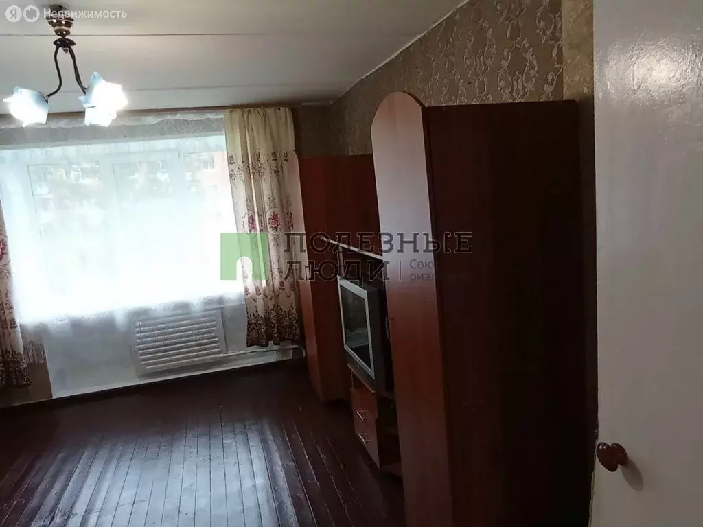 1-комнатная квартира: Ижевск, улица Тимирязева, 1 (35 м) - Фото 2
