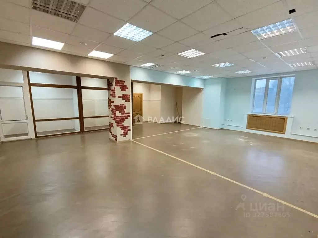 Помещение свободного назначения в Коми, Сыктывкар Коммунистическая ... - Фото 1