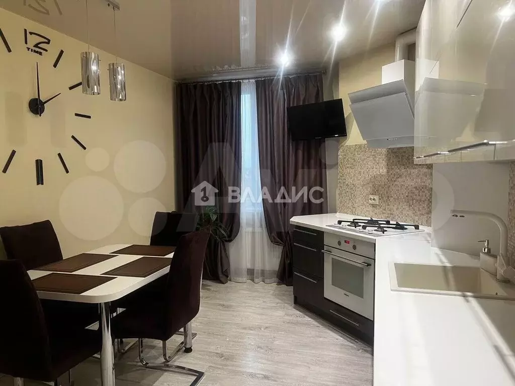 2-к. квартира, 71 м, 5/5 эт. - Фото 1