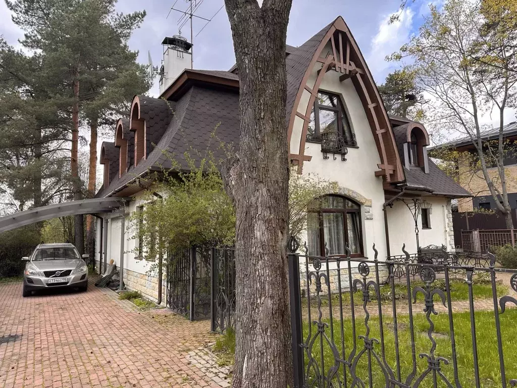 Дом в Санкт-Петербург Варваринская ул., 4 (270 м) - Фото 1