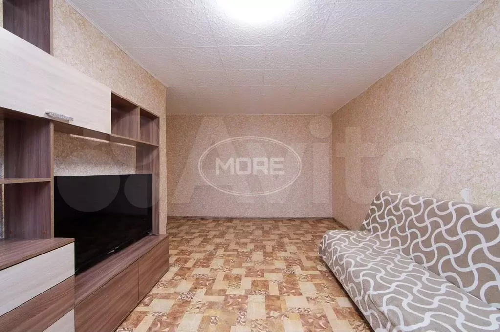 2-к. квартира, 46 м, 1/9 эт. - Фото 0