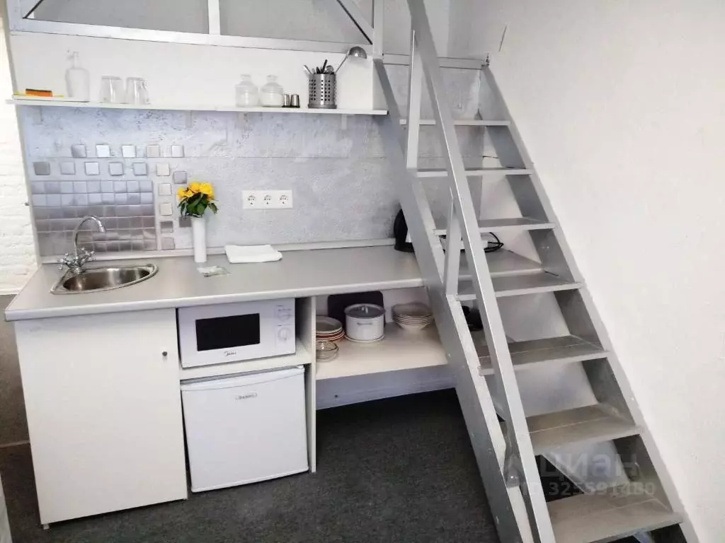 Комната Санкт-Петербург 4-я Васильевского острова линия, 53 (15.0 м) - Фото 1