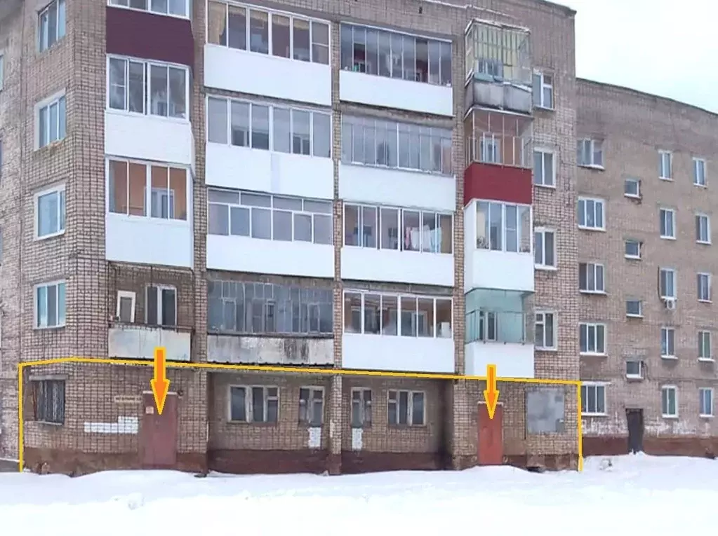 Торговая площадь в Свердловская область, Екатеринбург ул. Строителей ... - Фото 1