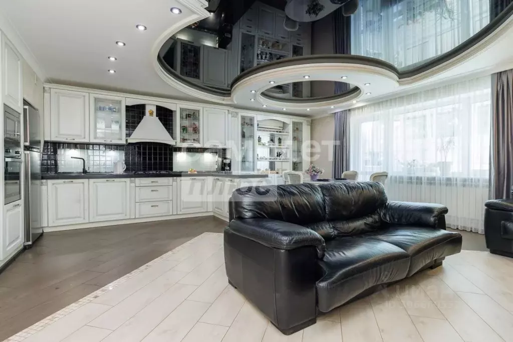 Таунхаус в Брянская область, Брянск ул. Малыгина, 69 (220 м) - Фото 1