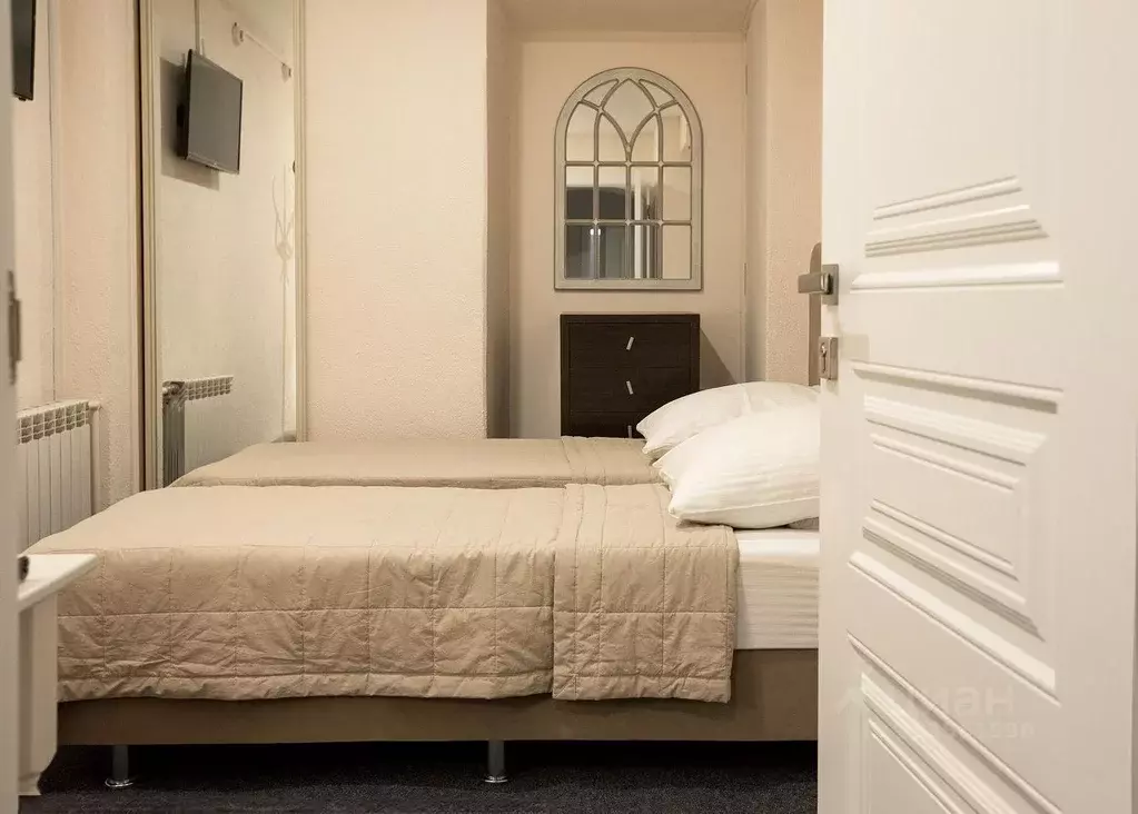 Комната Пермский край, Пермь ул. Газеты Звезда, 8 (35.0 м) - Фото 1