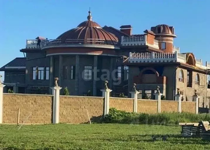 Дом в Москва д. Клоково, бул. Певчий, 3 (908 м) - Фото 1