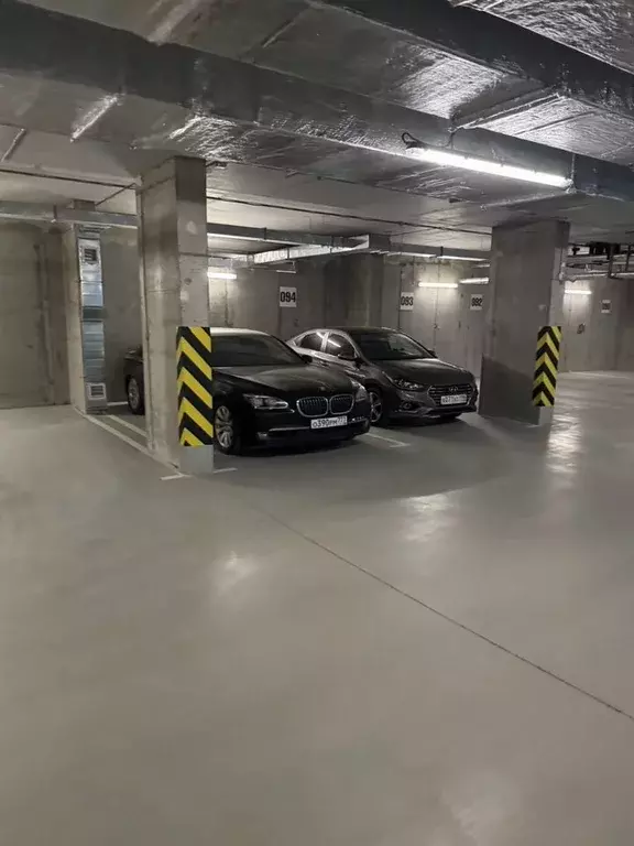 Гараж в Санкт-Петербург ул. Парфеновская, 17 (13 м) - Фото 1