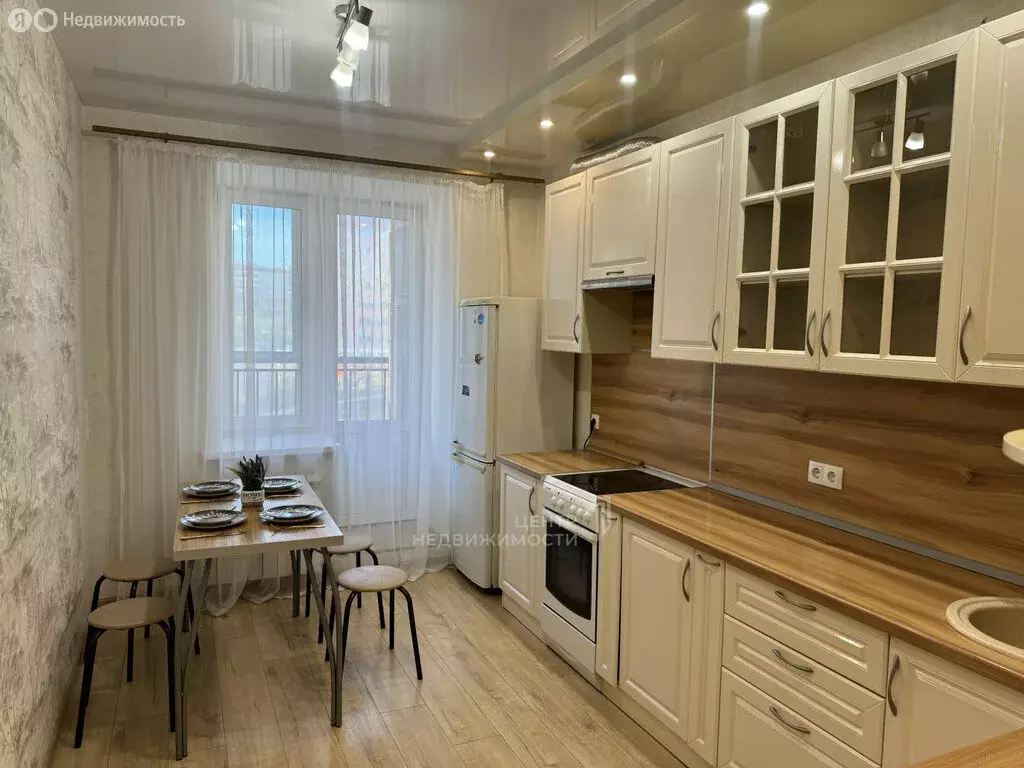 3-комнатная квартира: Казань, Маршрутная улица, 17к1 (66 м) - Фото 1