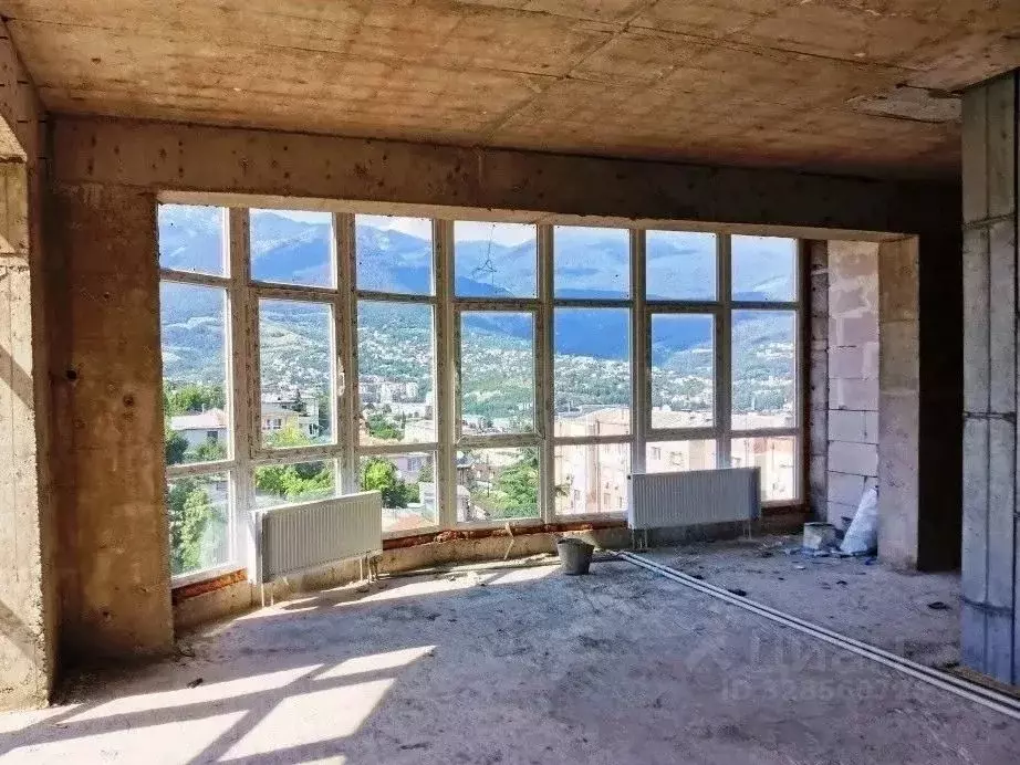 Свободной планировки кв. Крым, Ялта ул. Ореховая, 23А (60.5 м) - Фото 0