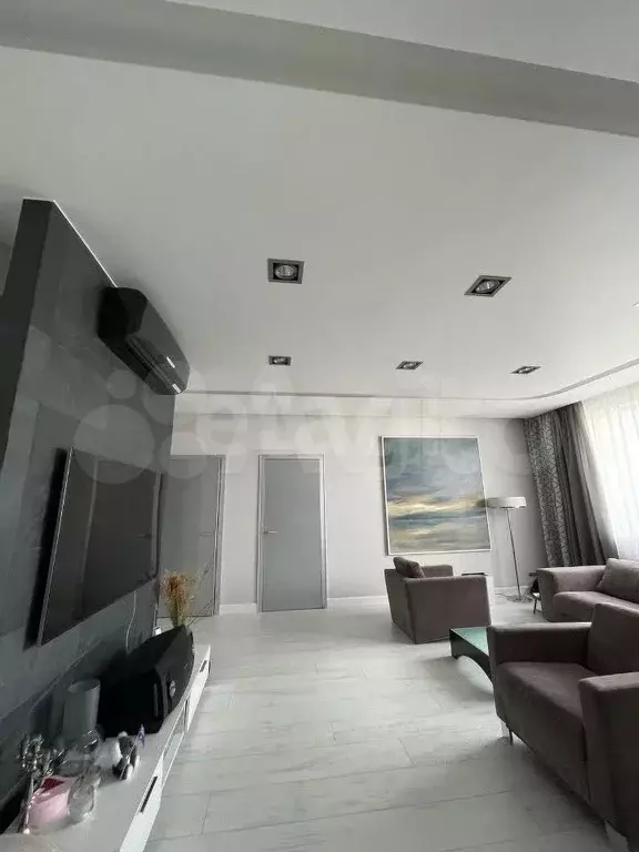 3-к. квартира, 110 м, 13/24 эт. - Фото 0