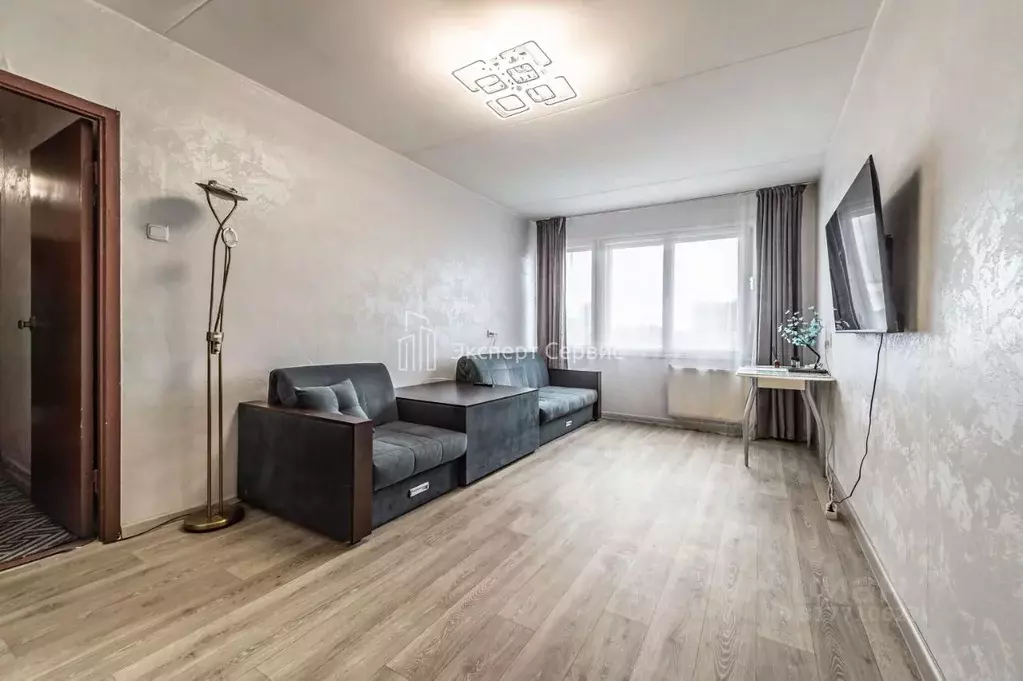 3-к кв. Санкт-Петербург Учительская ул., 8 (66.0 м) - Фото 0