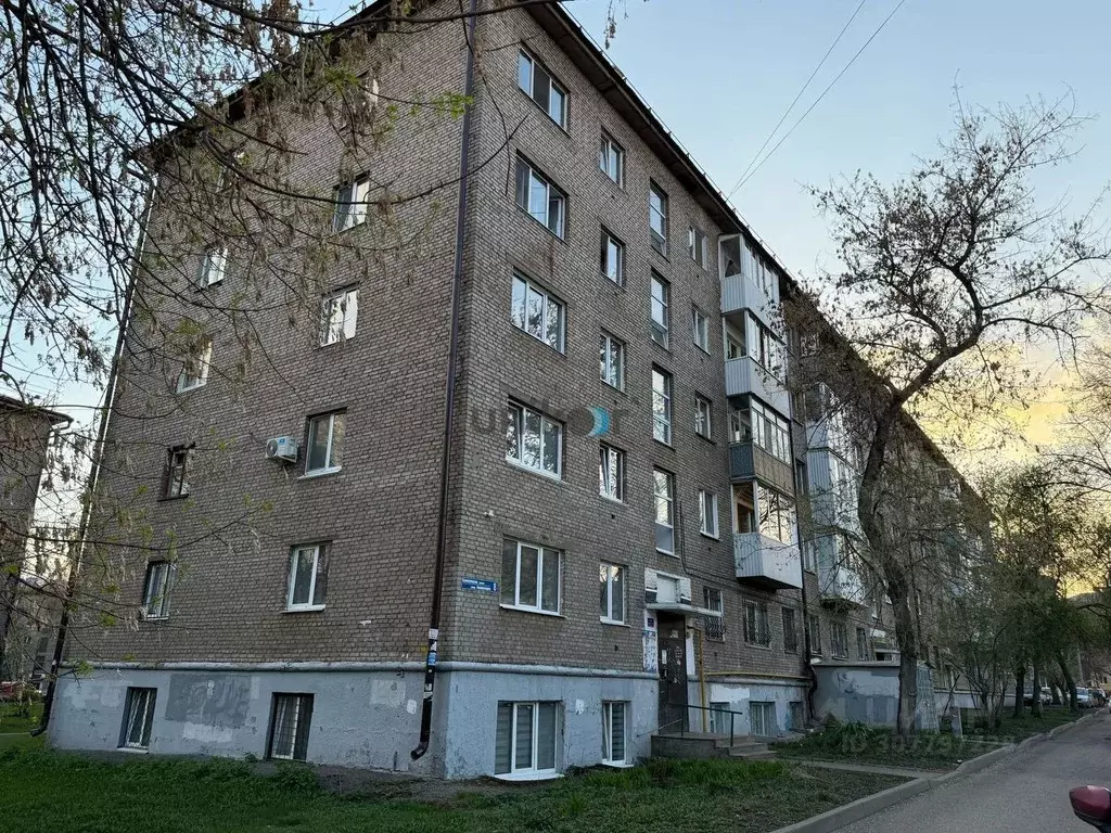 2-к кв. Башкортостан, Уфа ул. Коммунаров, 8 (45.1 м) - Фото 0