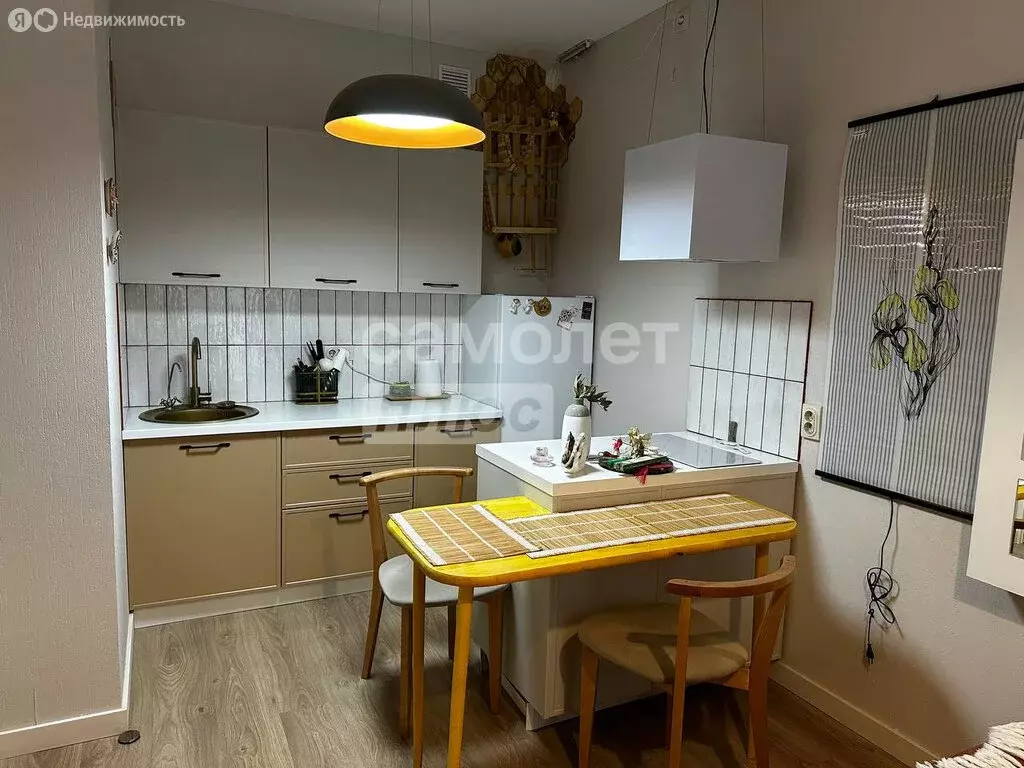 1-комнатная квартира: Екатеринбург, Новосинарский бульвар, 7 (32.9 м) - Фото 2