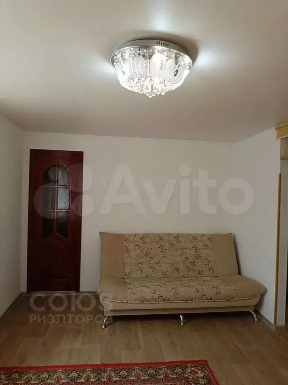 1-к. квартира, 38 м, 4/4 эт. - Фото 1