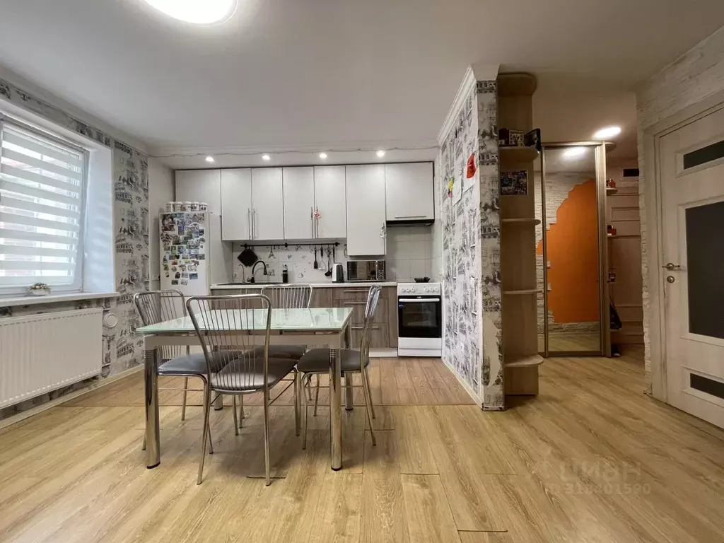 2-к кв. Калининградская область, Балтийск ул. Матросова, 9 (53.4 м) - Фото 1