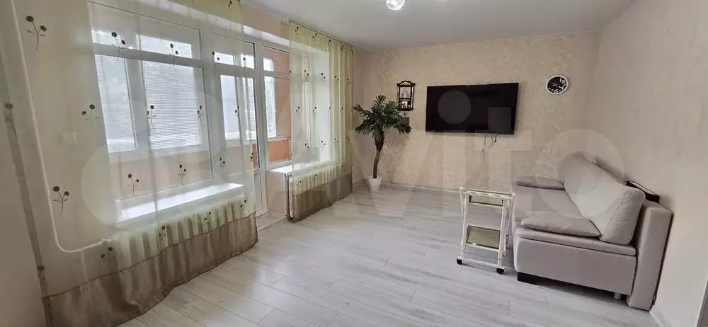 2-к. квартира, 68 м, 2/9 эт. - Фото 0