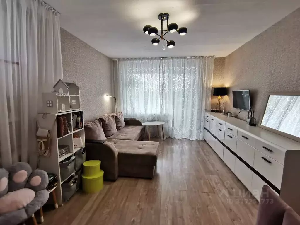 1-к кв. Вологодская область, пос. Майский 36 (40.4 м) - Фото 0