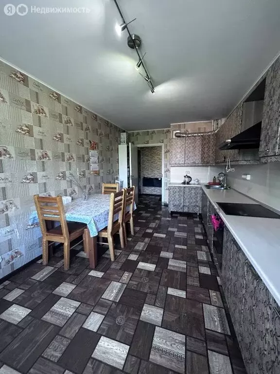 3-комнатная квартира: Челябинск, улица Сталеваров, 80 (89 м) - Фото 2