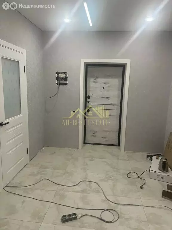 2-комнатная квартира: Владикавказ, улица Билара Кабалоева, 20 (63 м) - Фото 2