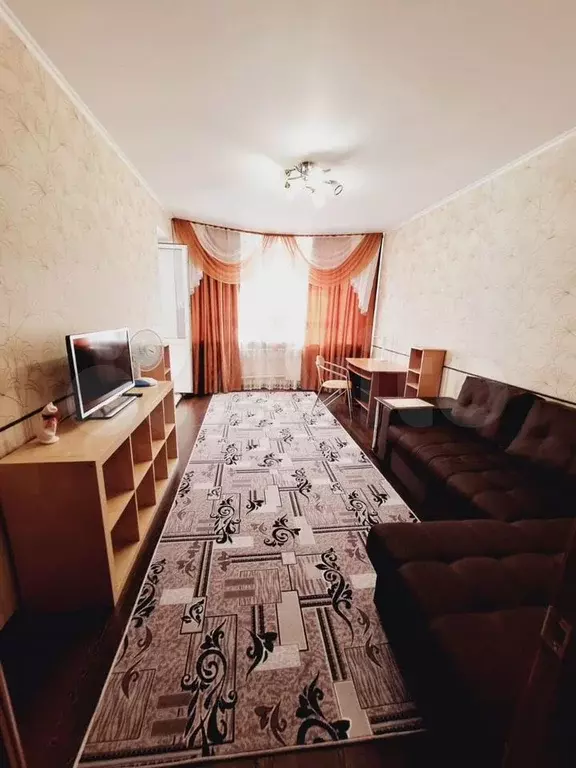 1-к. квартира, 40 м, 6/10 эт. - Фото 1