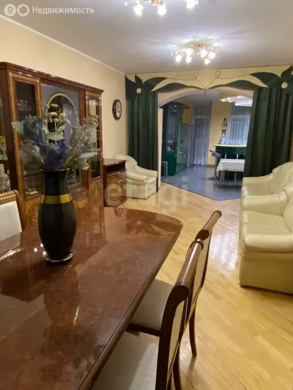3-комнатная квартира: Калининград, улица Грекова, 12 (97 м) - Фото 1