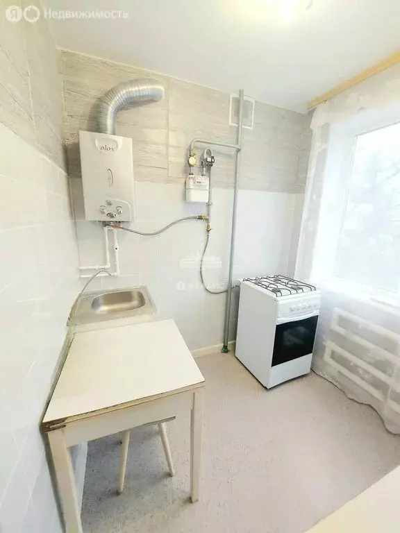 3-комнатная квартира: Керчь, улица Кирова, 165 (61 м) - Фото 2