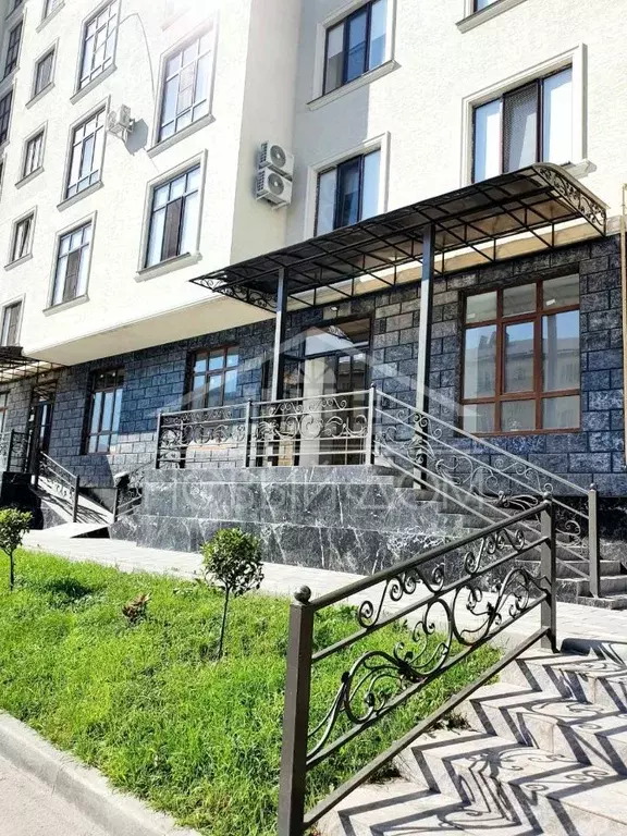 2-к кв. Кабардино-Балкария, Нальчик ул. Героя России Т.М. Тамазова, 2А ... - Фото 1