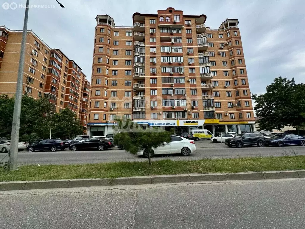3-комнатная квартира: Махачкала, улица Хаджи Булача, 21А (94 м) - Фото 2