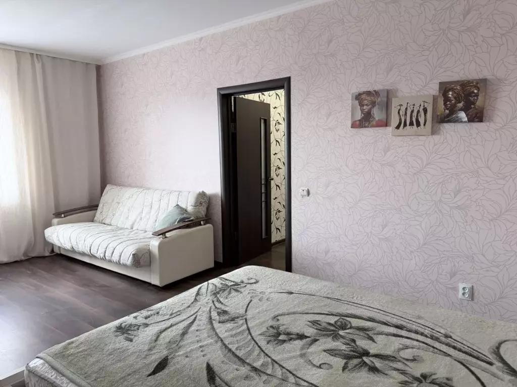 1-к кв. Калининградская область, Калининград ул. Горького, 168 (40.0 ... - Фото 1