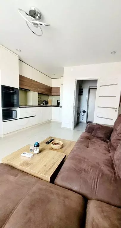 2-к. квартира, 60 м, 10/12 эт. - Фото 1