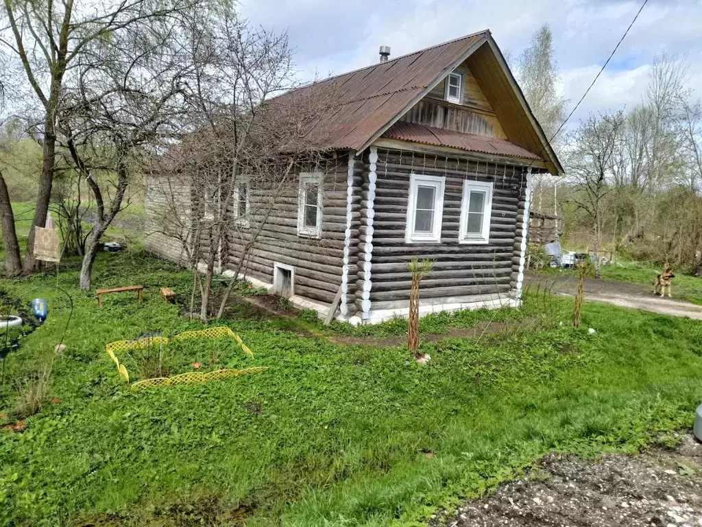 Дом в Новгородская область, Батецкий муниципальный округ, д. Любуницы  ... - Фото 0