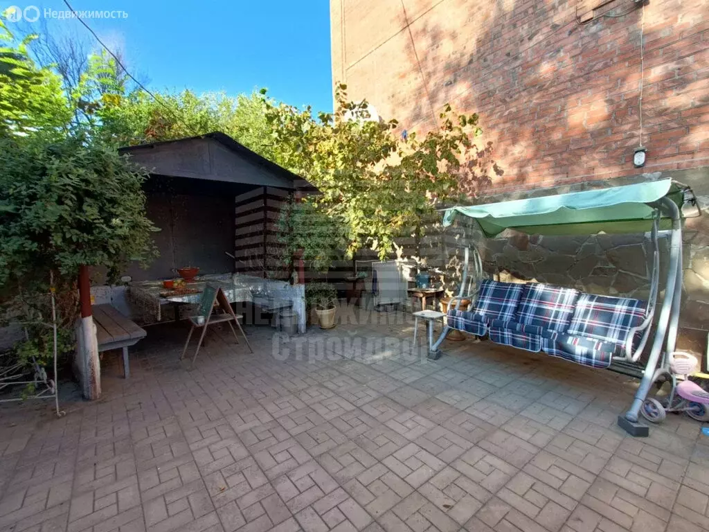 Дом в Таганрог, улица Лесная Биржа (204 м) - Фото 1